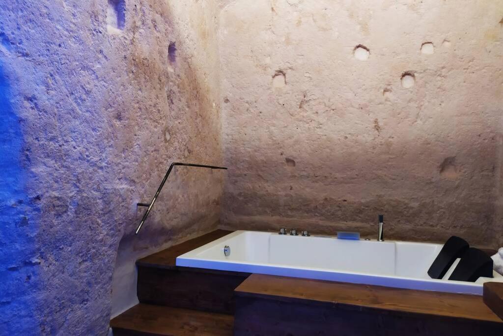 Willa Fornaci 46 Sassi Con Idromassaggio Matera Zewnętrze zdjęcie