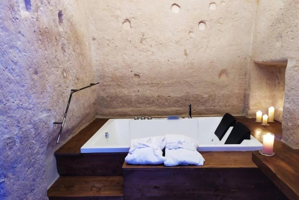Willa Fornaci 46 Sassi Con Idromassaggio Matera Zewnętrze zdjęcie