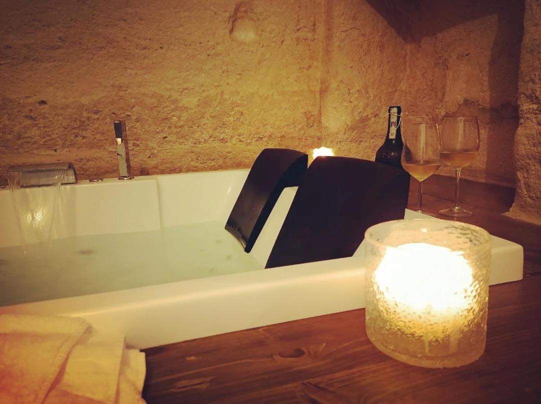 Willa Fornaci 46 Sassi Con Idromassaggio Matera Zewnętrze zdjęcie